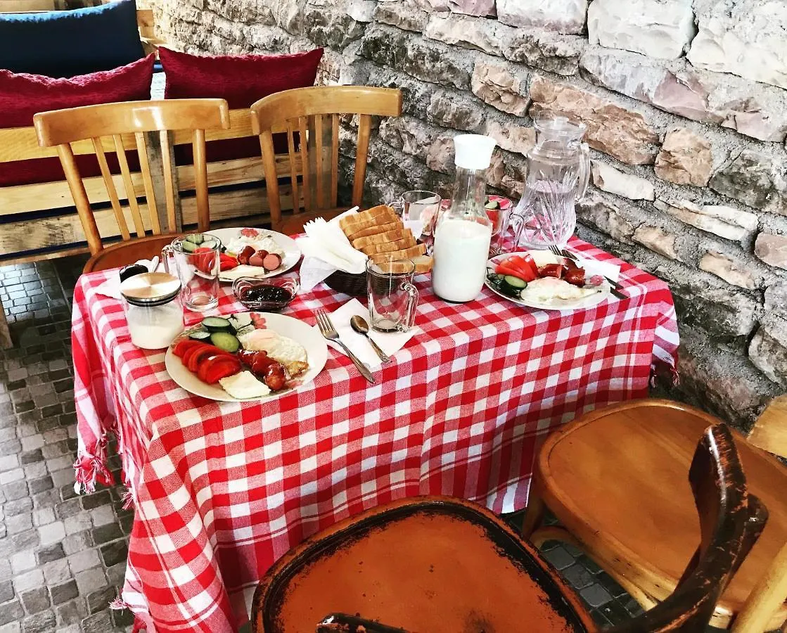 Aparthotel Vila Eri Gjirokastër