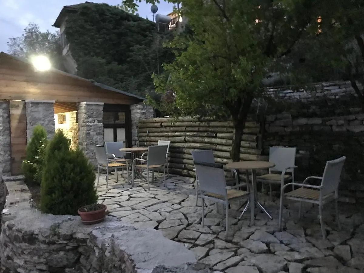 Aparthotel Vila Eri Gjirokastër