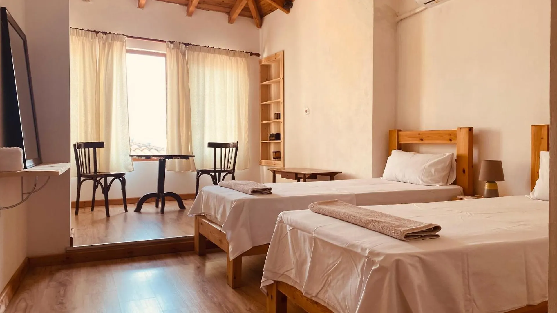 Aparthotel Vila Eri Gjirokaster