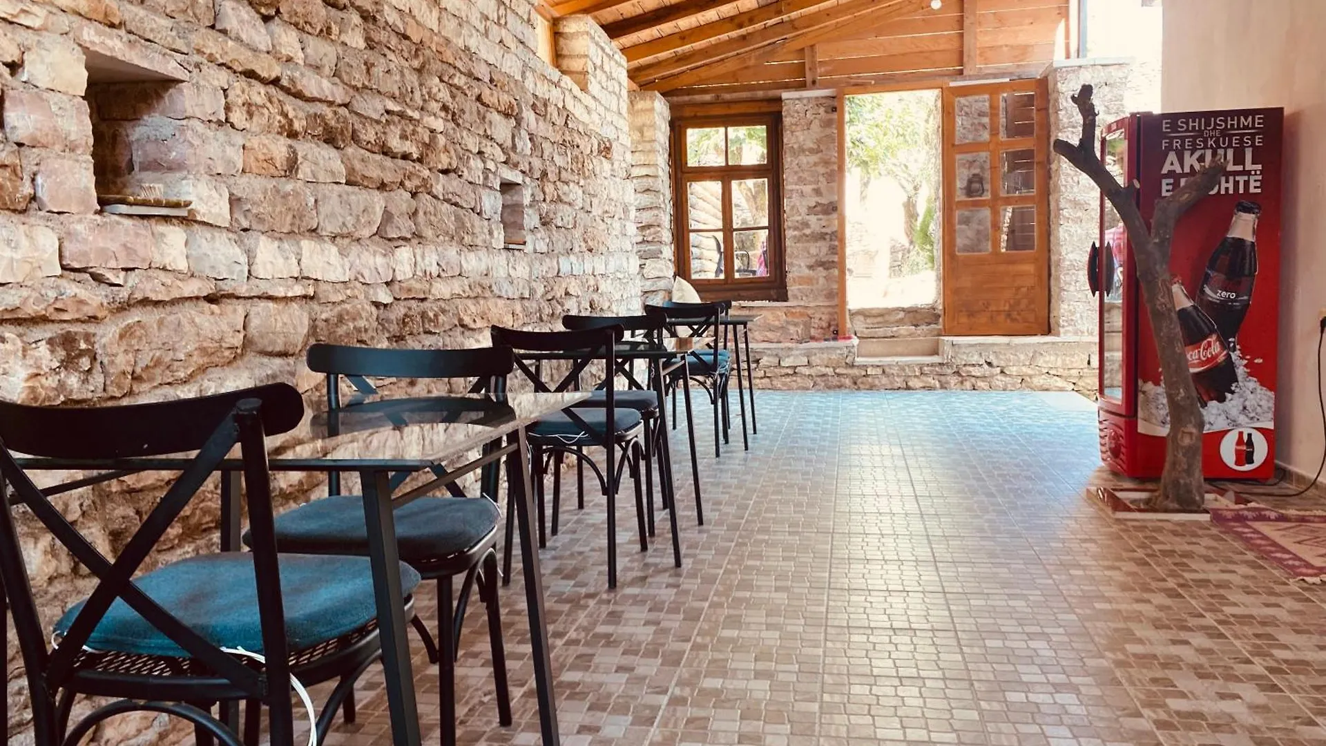 Aparthotel Vila Eri Gjirokaster
